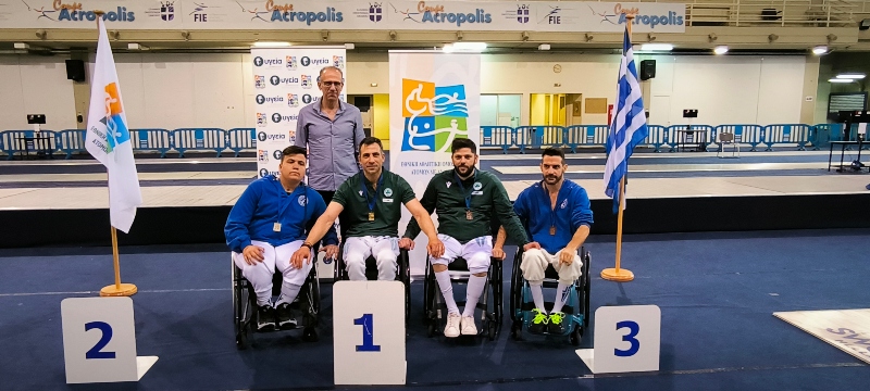 WheelchairmonommenB