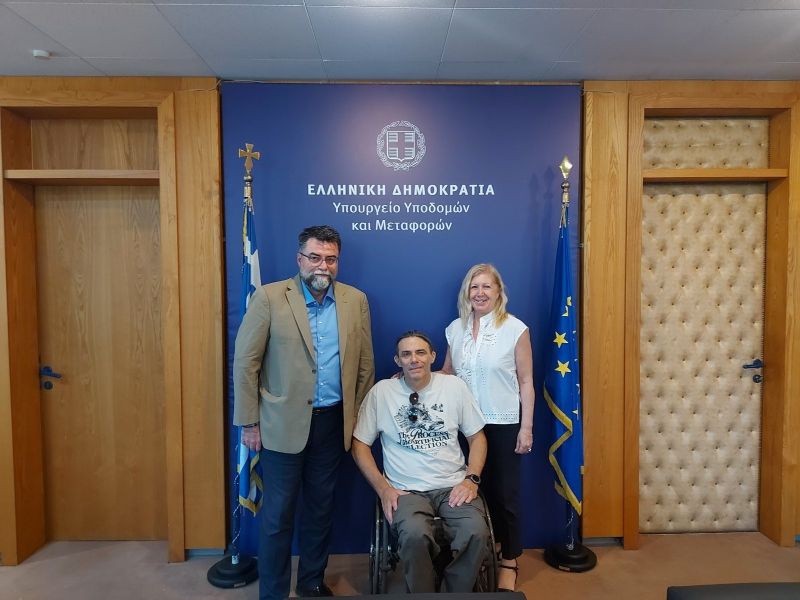Συνάντηση της προέδρου με τον υφυπουργό Υποδομών και Μεταφορών Βασίλη Οικονόμου